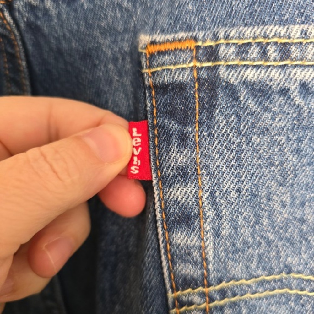 Levi Strauss 550 Jeans W38 L30 Blue Denim Relaxed Fit Basic Essential - Picture 11 of 16